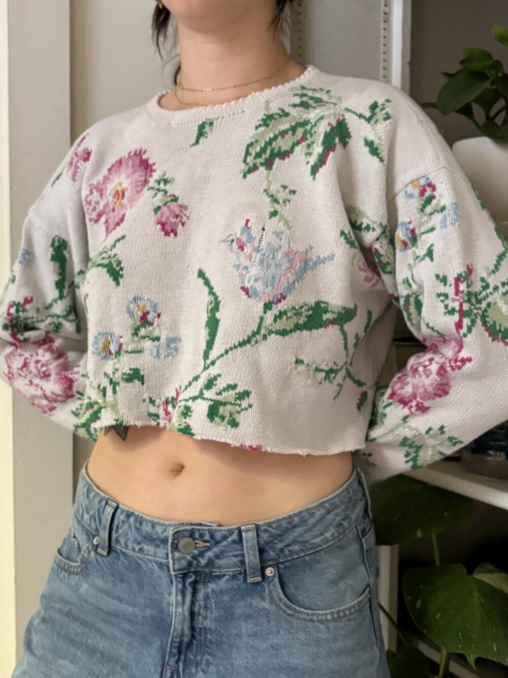 Vintage Floral Cropped Sweater - M